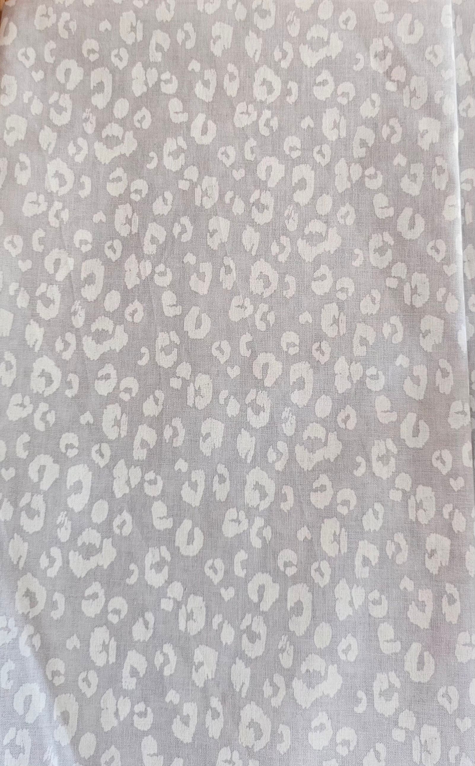 100% coton léopard gris et blanc