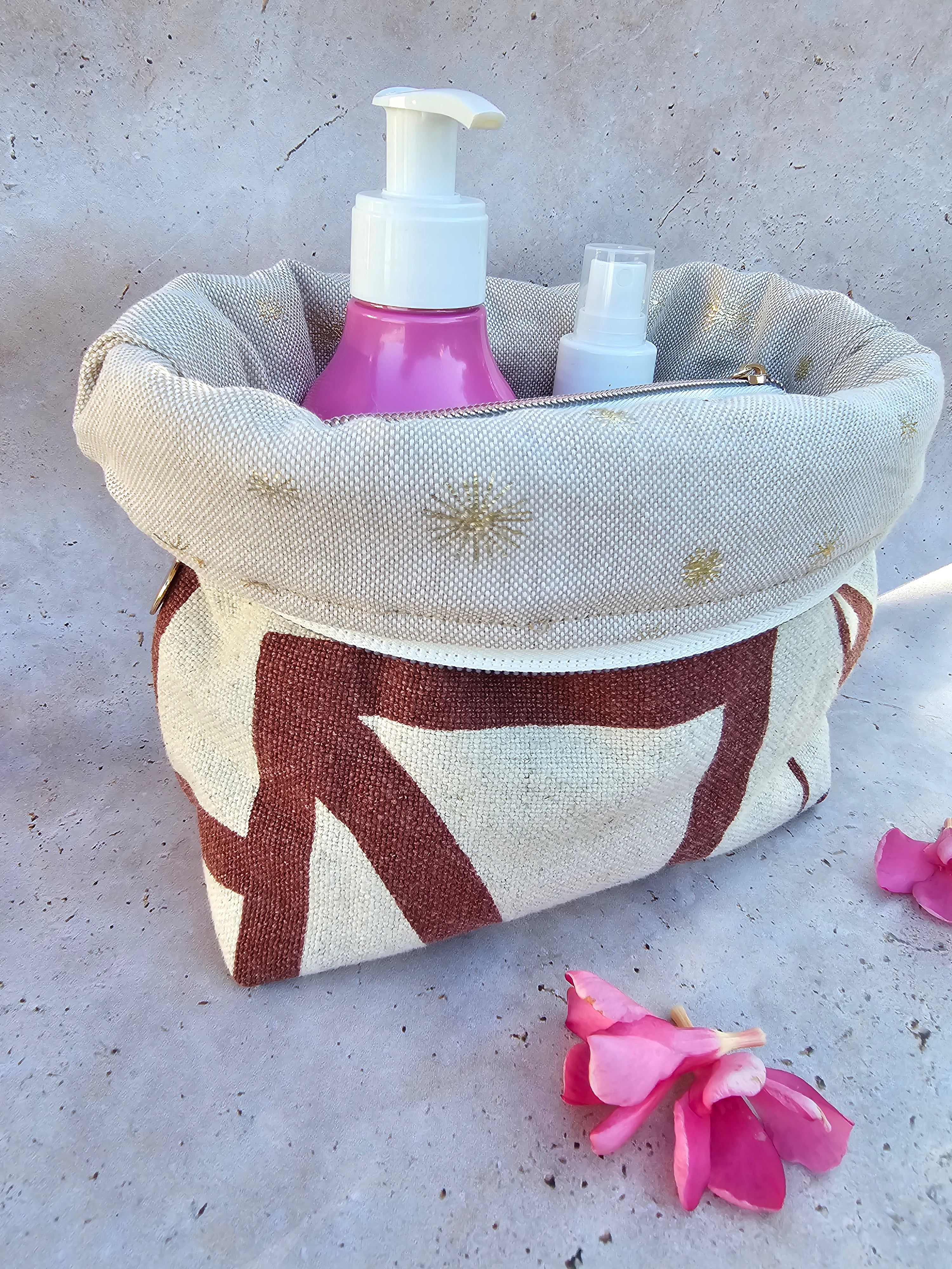 Pochette de rangement, trousse beauté, soins & organisation du quotidien
