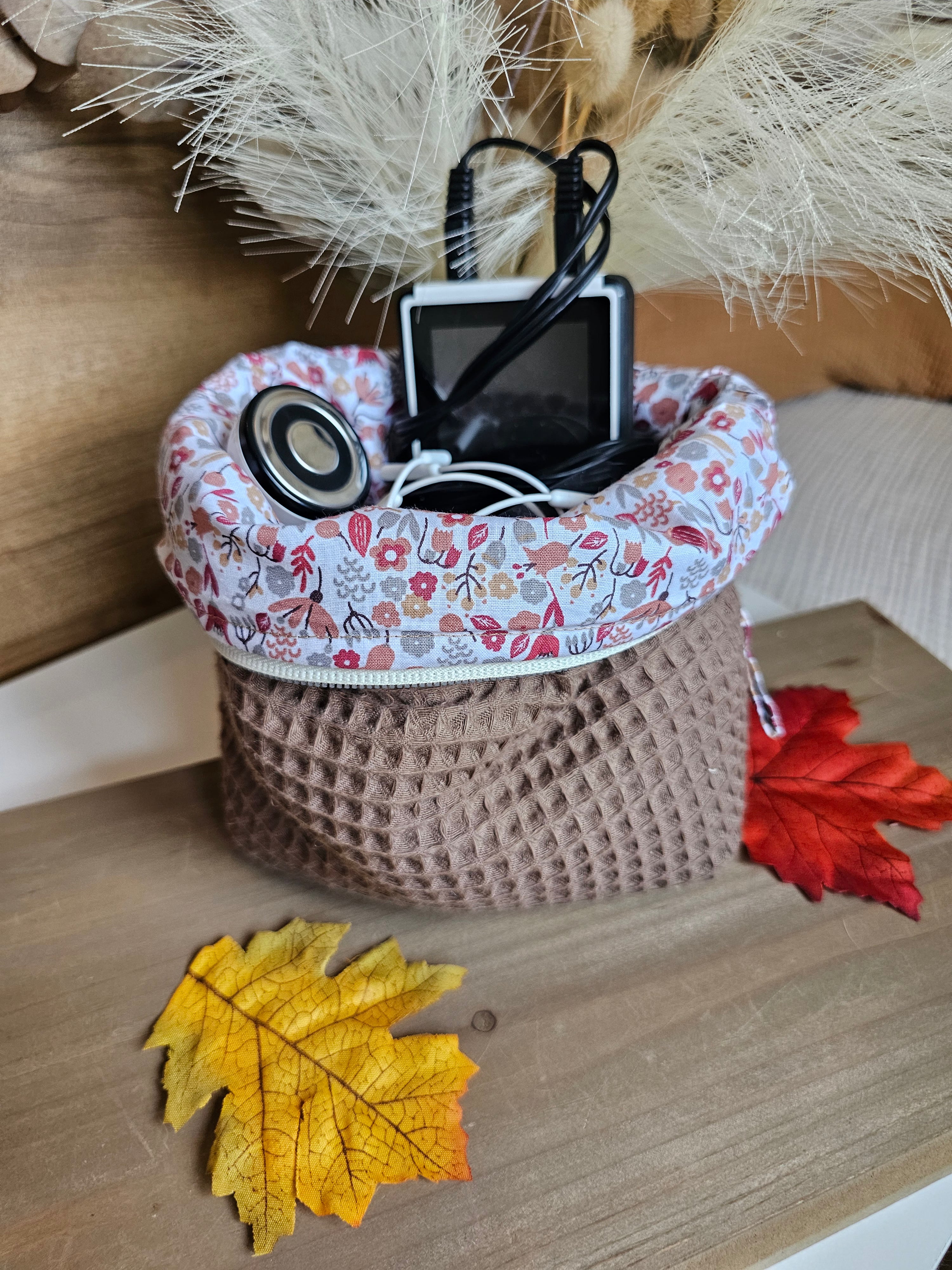 La pochette astucieuse (elle se transforme en panière)