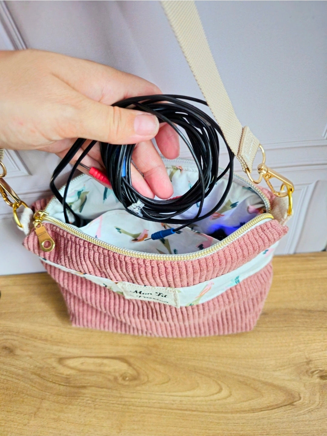Pochette bandoulière pour appareil TENS