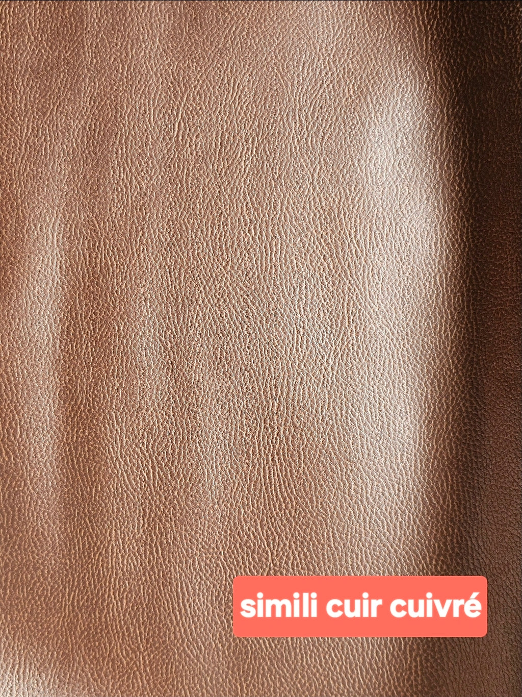 Porte-clé personnalisé en simili cuir – fait main avec prénom ou mot – Mon Fil à Passion