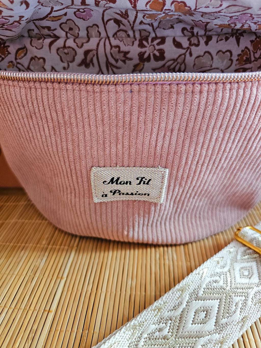 Sac banane fait main - Sacoche bandoulière femme réglable et spacieuse