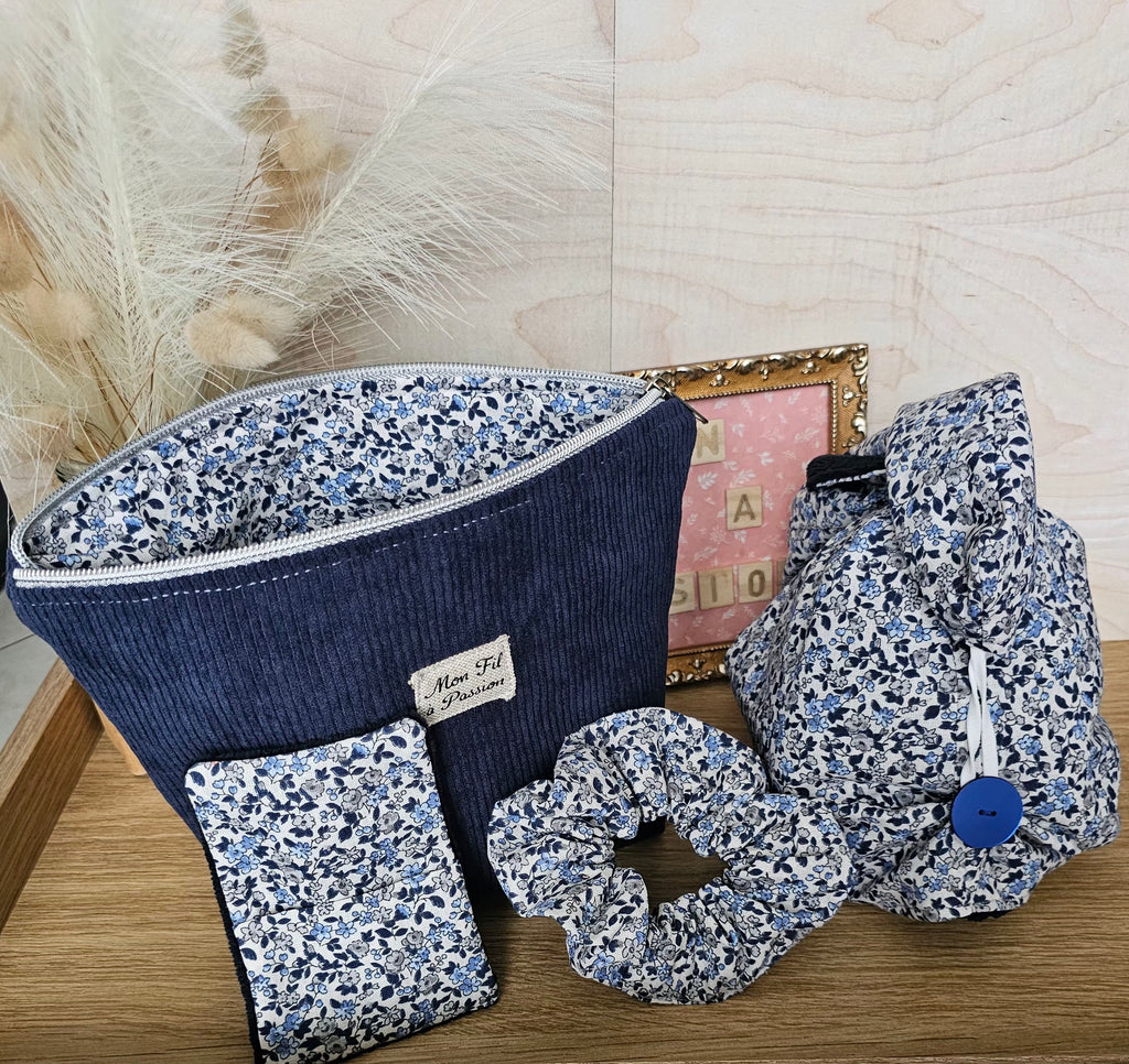 Coffret Évasion, pochette et accessoires assorties.