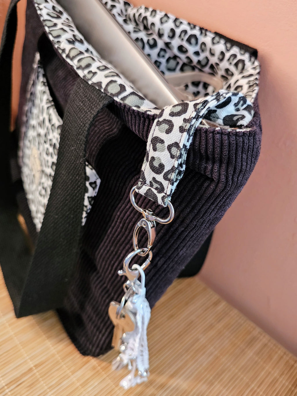 Cabas femme fait main grand format – pratique & organisé avec mousqueton – Mon Fil à Passion