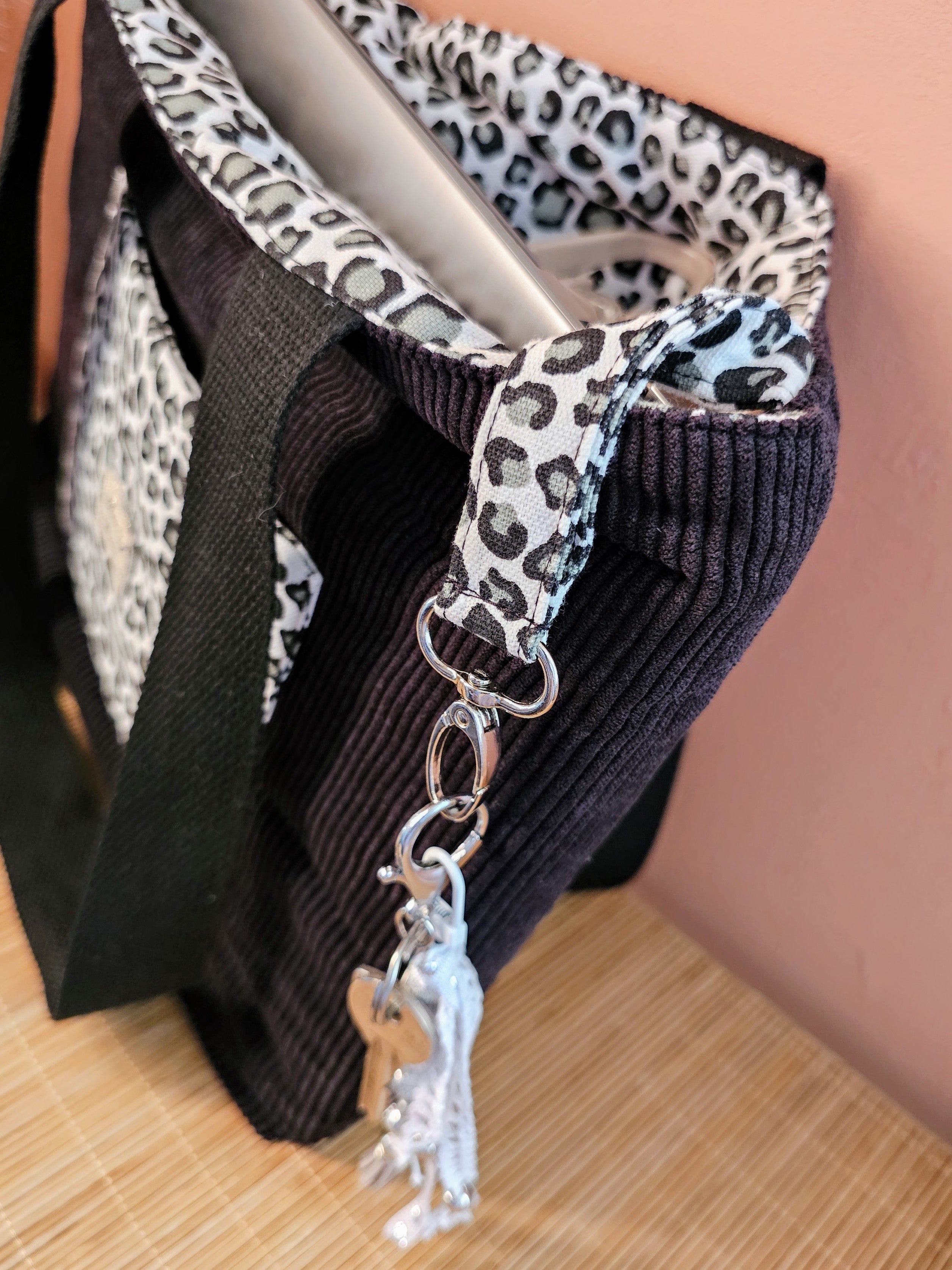 Cabas femme fait main grand format – pratique & organisé avec mousqueton – Mon Fil à Passion