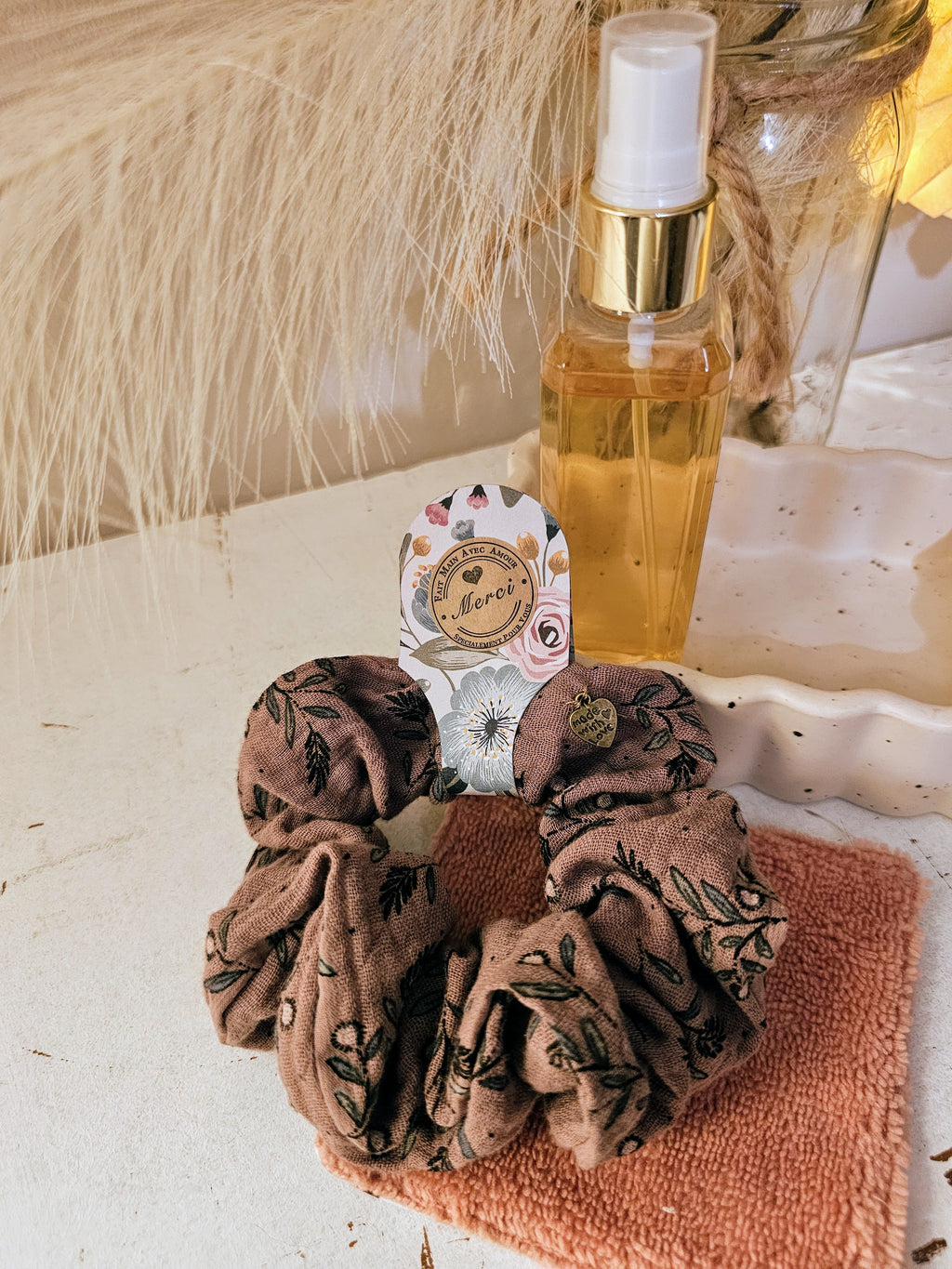 Chouchou Scrunchie fait main - Accessoire cheveux en tissu doux & anti-casse