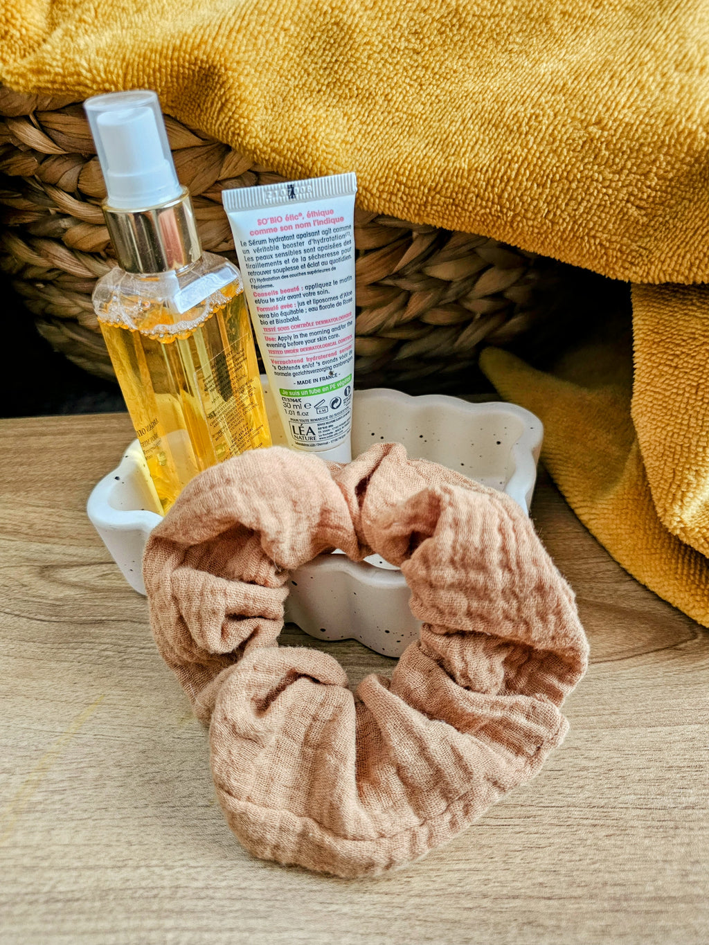 Chouchou Scrunchie fait main - Accessoire cheveux en tissu doux & anti-casse