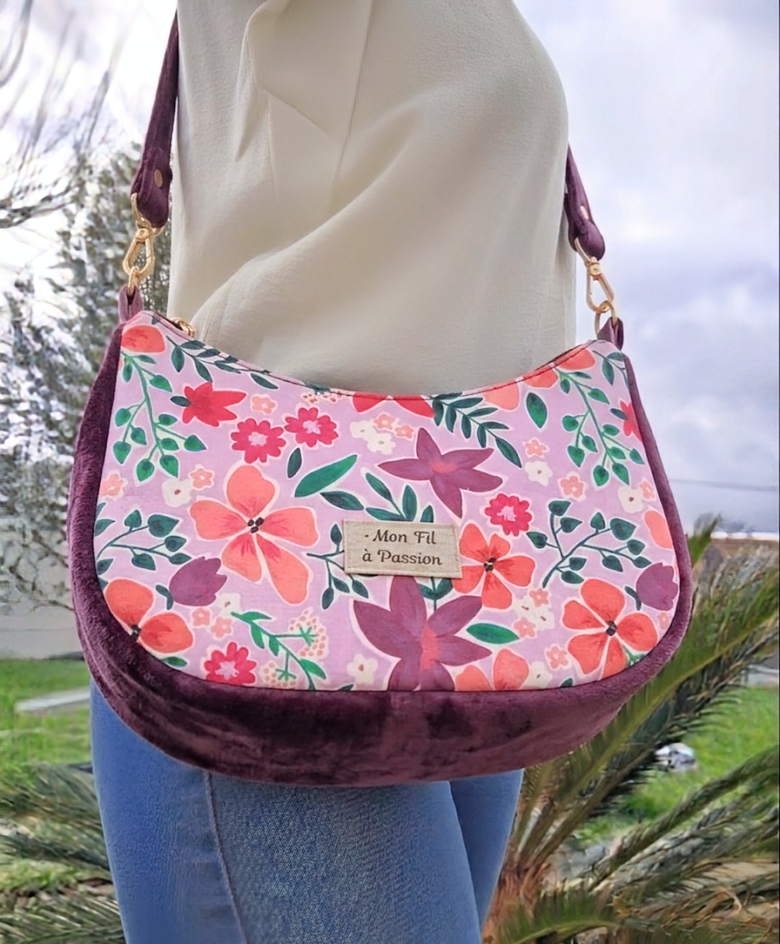 Sac bandoulière femme fait main – demi-lune chic ou bohème – Mon Fil à Passion