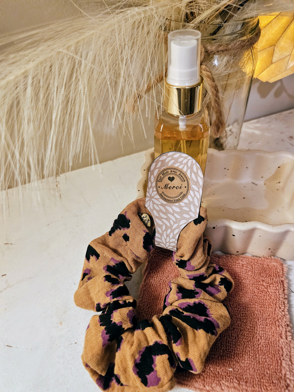 Chouchou Scrunchie fait main - Accessoire cheveux en tissu doux & anti-casse