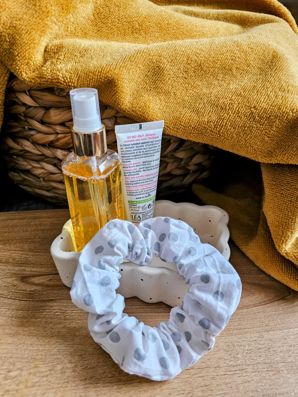 Chouchou Scrunchie fait main - Accessoire cheveux en tissu doux & anti-casse