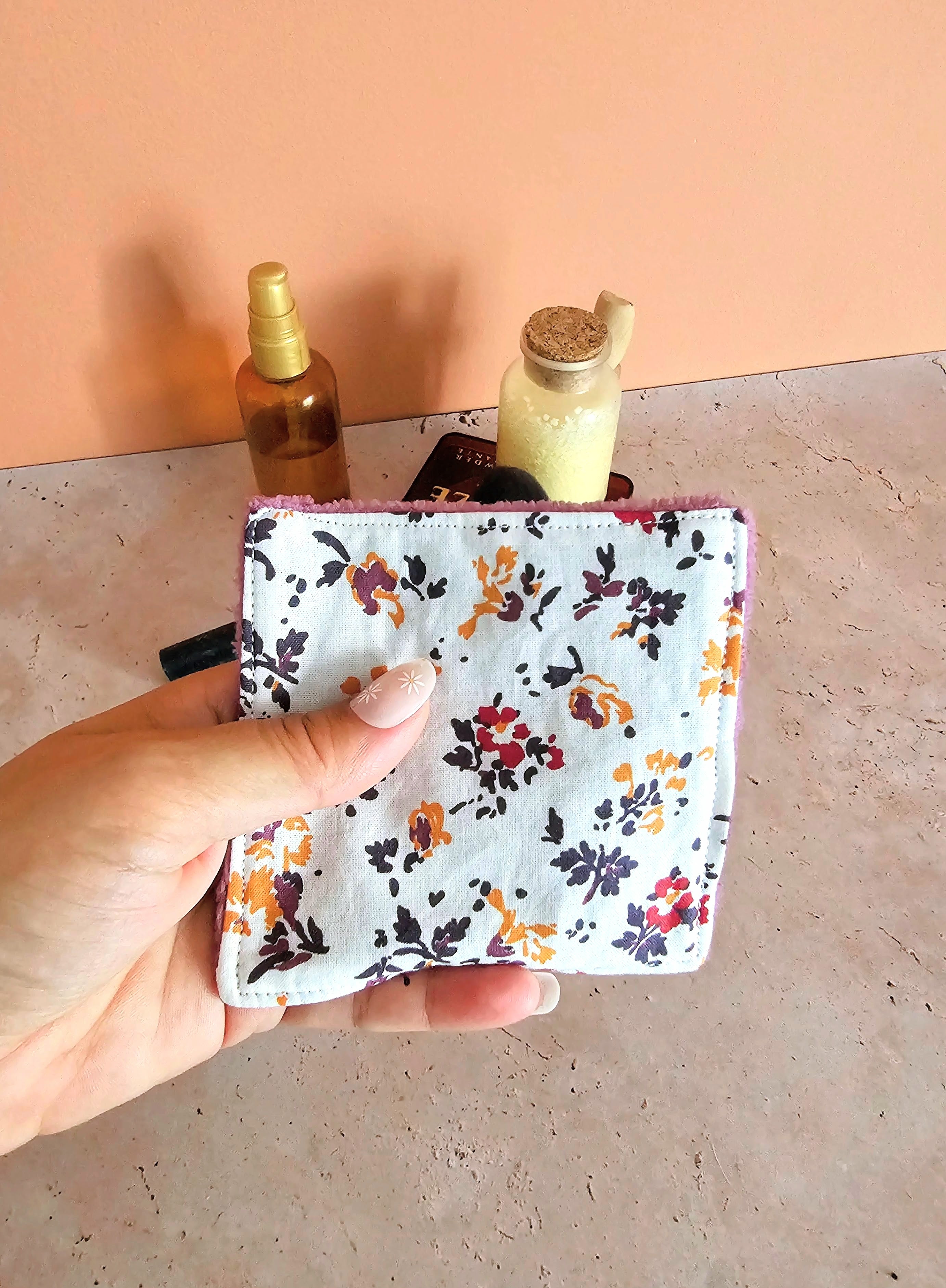 Lingette démaquillante lavable en éponge de bambou - routine beauté zéro déchet