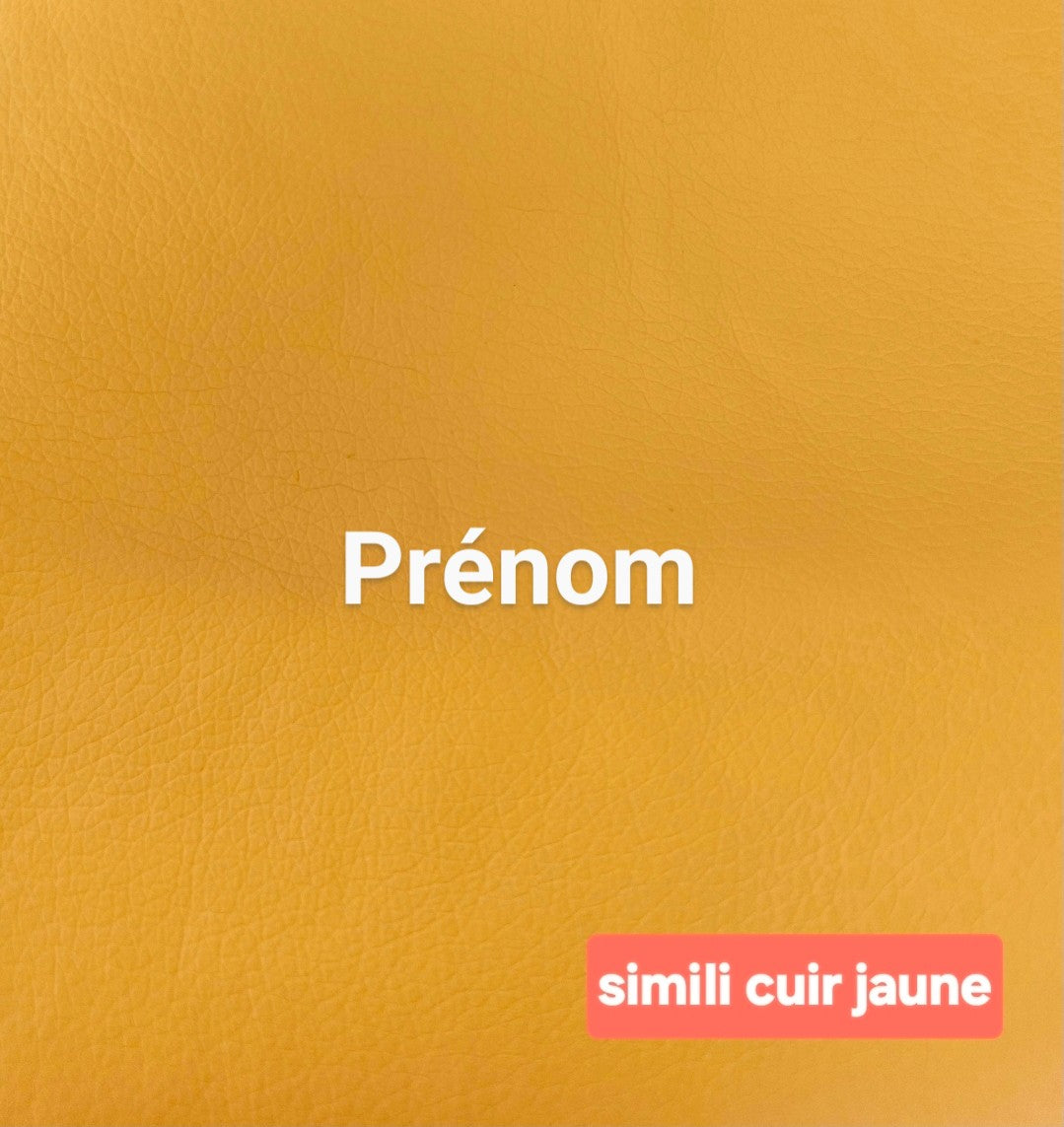 Porte-clé cœur en simili cuir – Fait main & personnalisable (prénom ou mot)