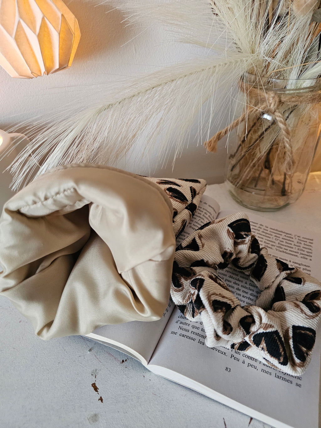 Coffret rêverie – Pochette à livres et chouchou assorti personnalisable | Idée cadeau fait main Mon Fil à Passion- artisanal