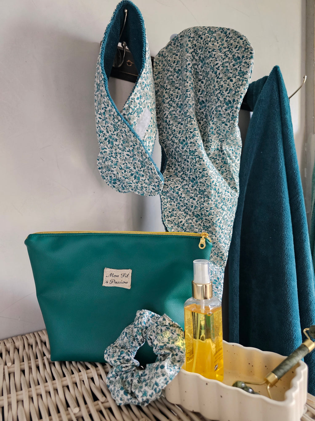 La pochette astucieuse (elle se transforme en panière)