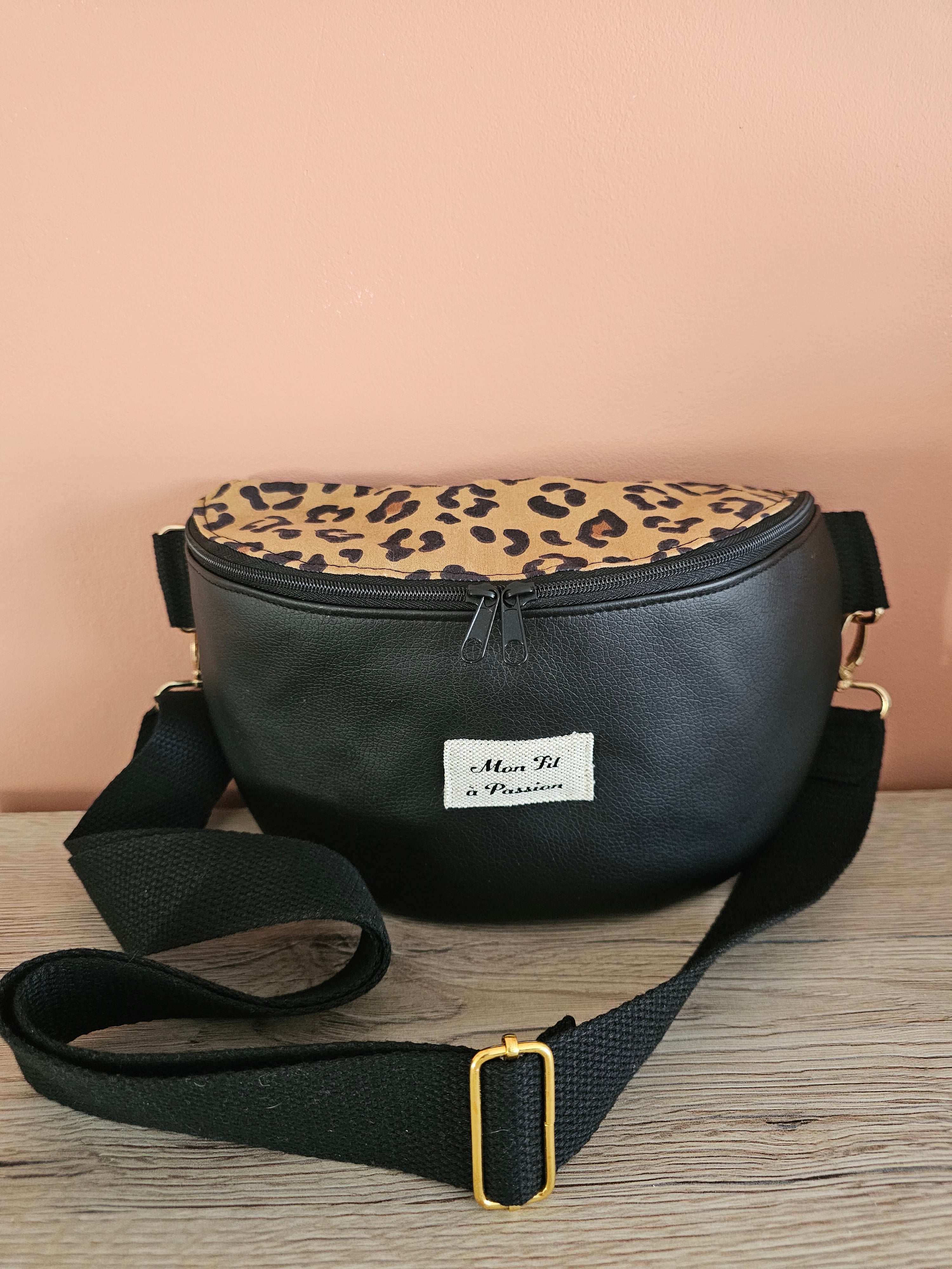 Sac banane femme fait main – pratique, élégant & mains libres – Mon Fil à Passion
