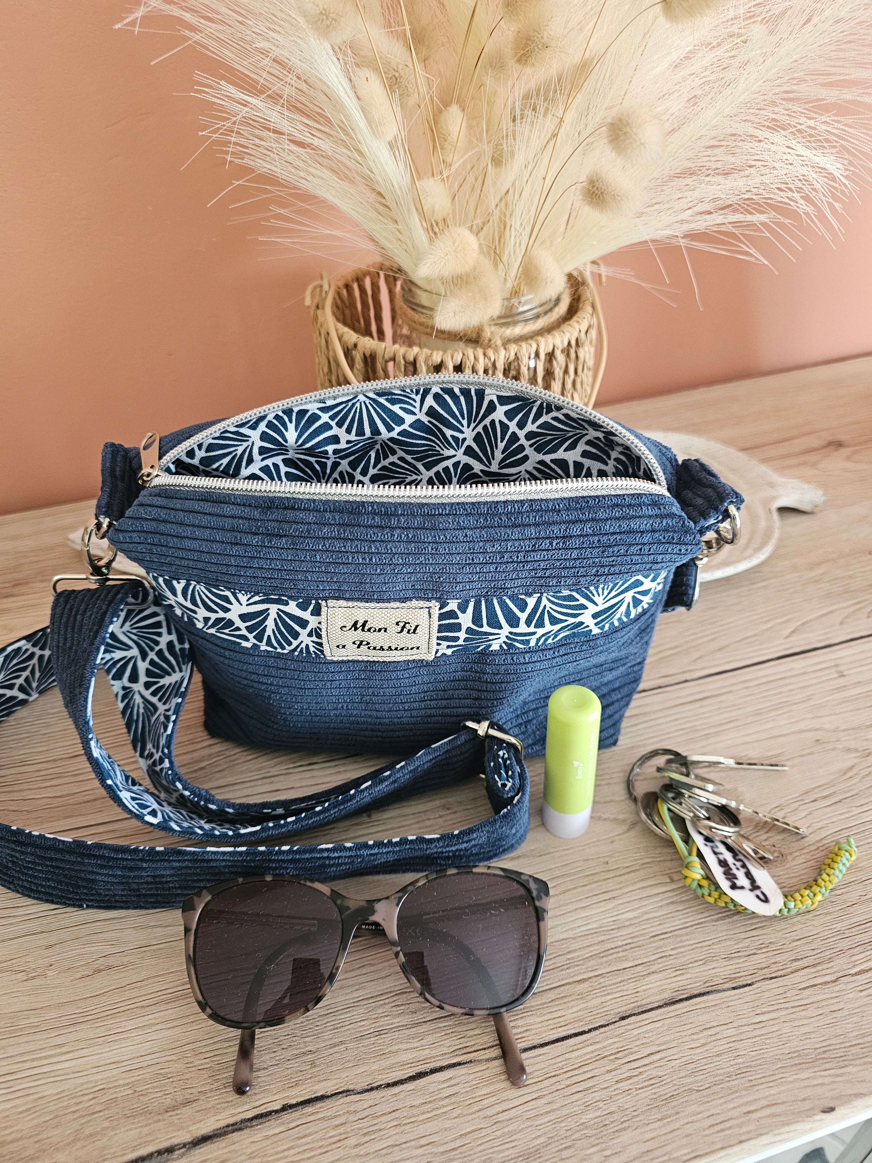 Mini sac bandoulière femme – léger, pratique & mains libres – fait main France | Mon Fil à Passion