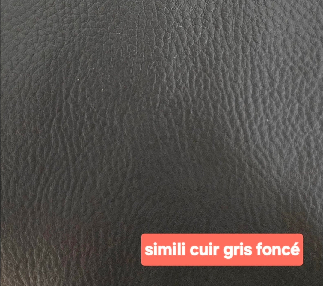 Porte-clé cœur en simili cuir – Fait main & personnalisable (prénom ou mot)