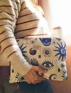 Housse pour tablette ou iPad molletonnée jacquard avec motifs mystic porté à la main 