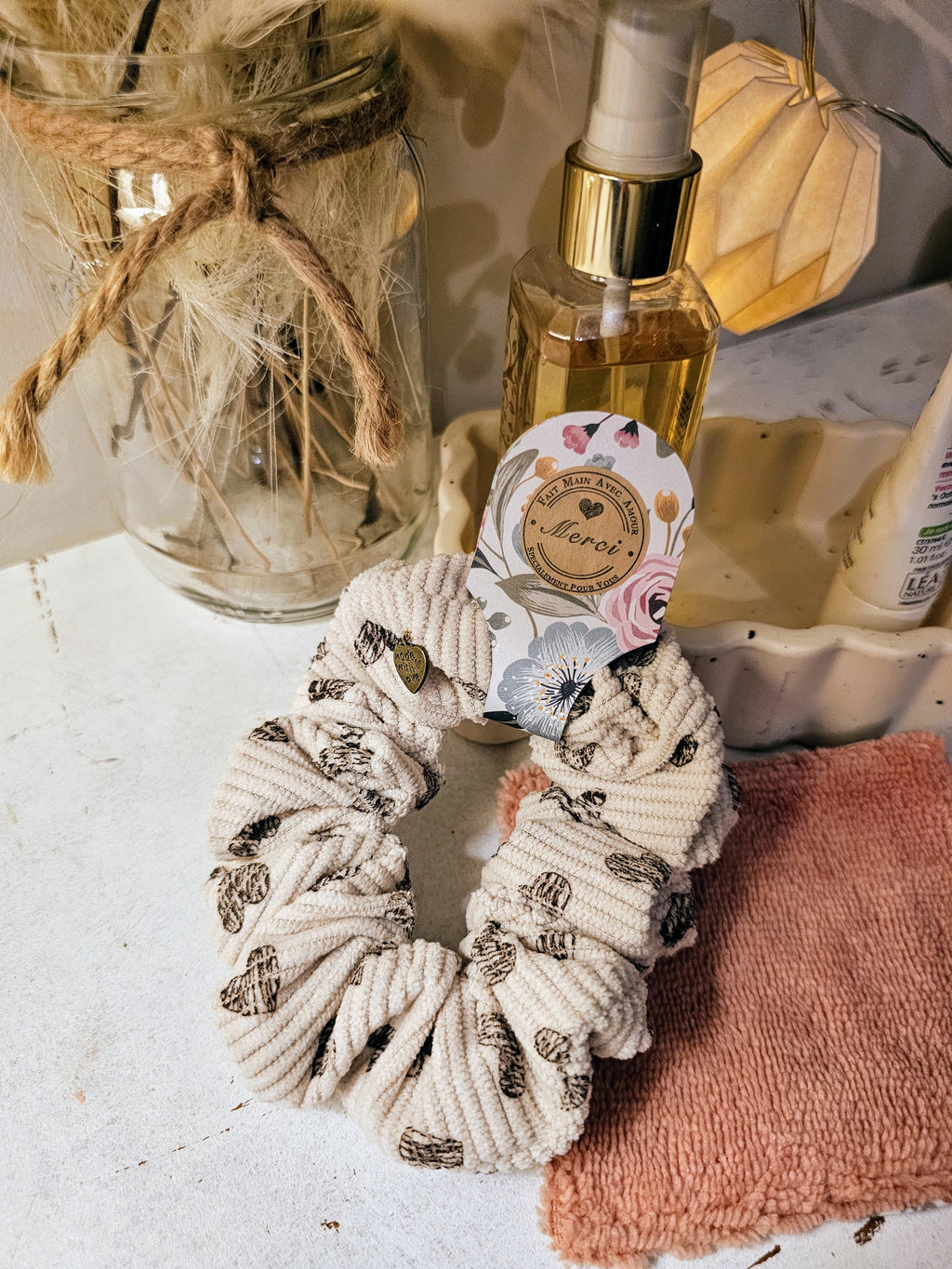 Chouchou Scrunchie fait main - Accessoire cheveux en tissu doux & anti-casse