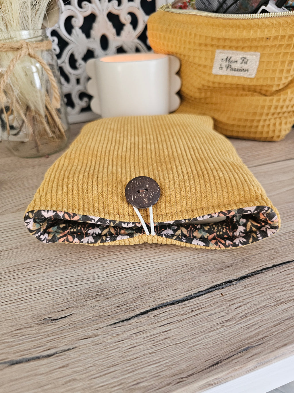 Pochette à livre fait main – format poche