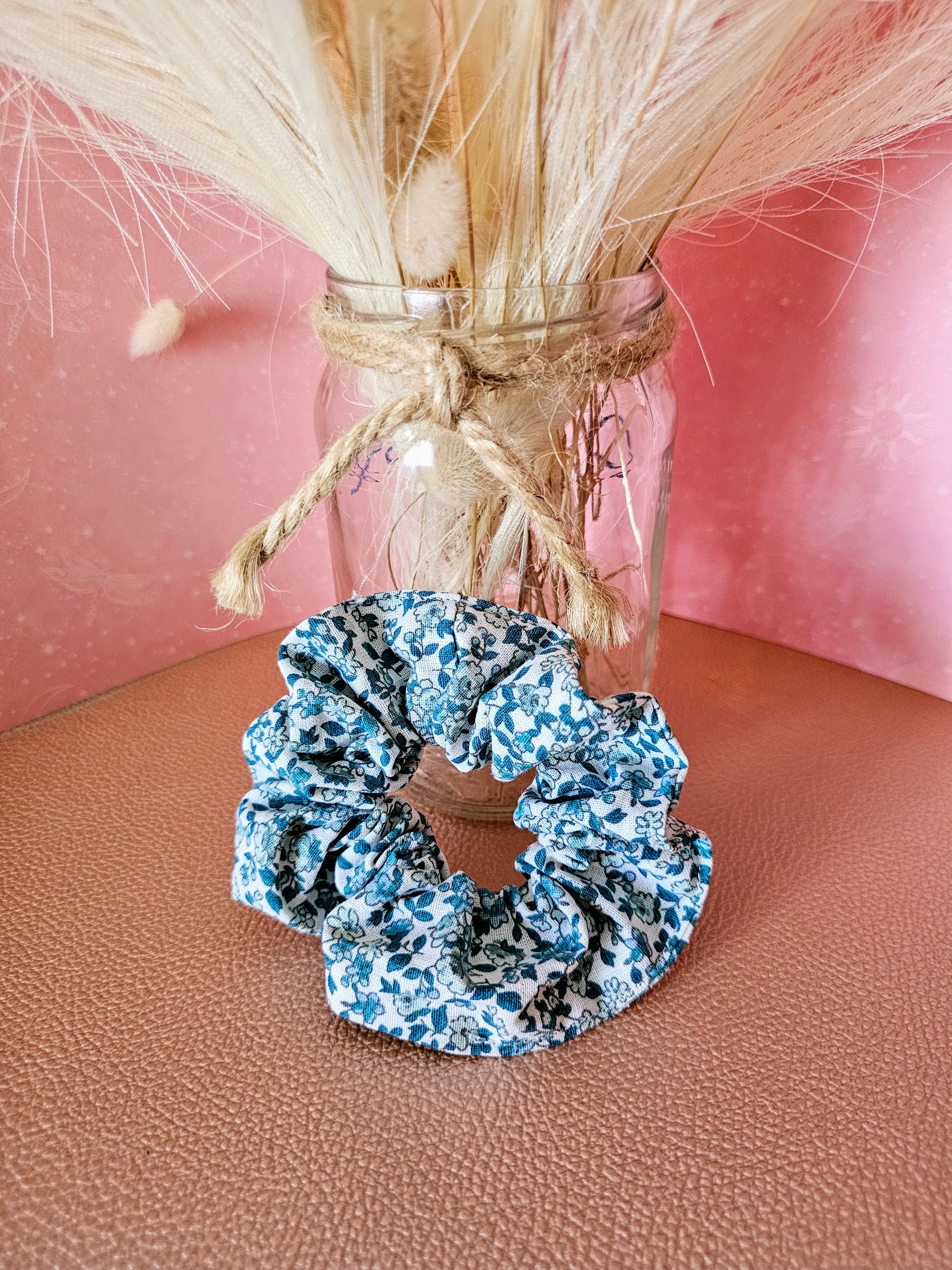 Coffret Douceur – Pochette astucieuse & chouchou assorti (personnalisable)