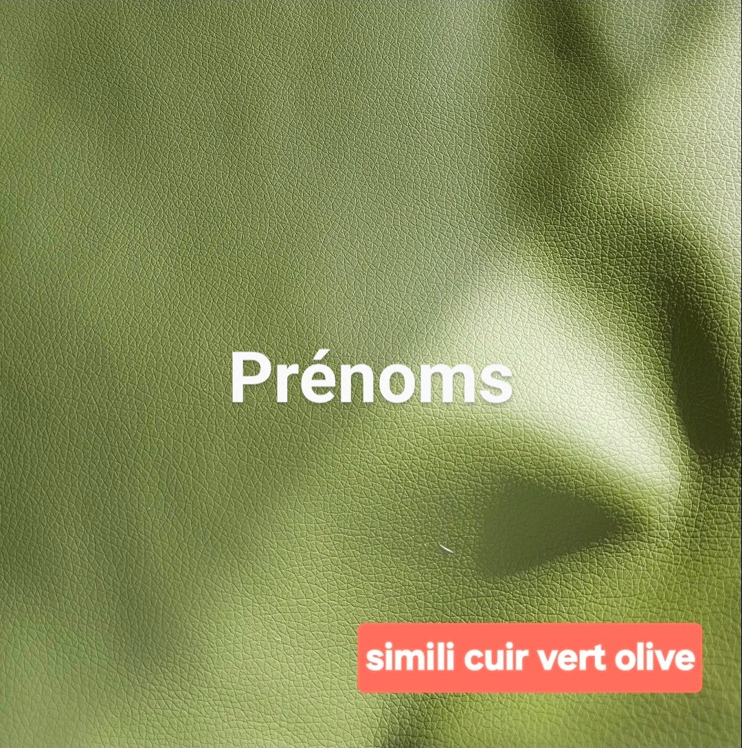 Porte-clé cœur en simili cuir – Fait main & personnalisable (prénom ou mot)