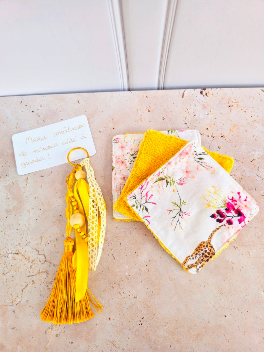 Coffret petites attentions grigri et 3 lingettes démaquillantes – fait main