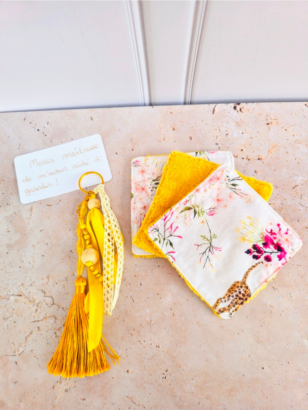 Coffret petites attentions grigri et 3 lingettes démaquillantes – fait main