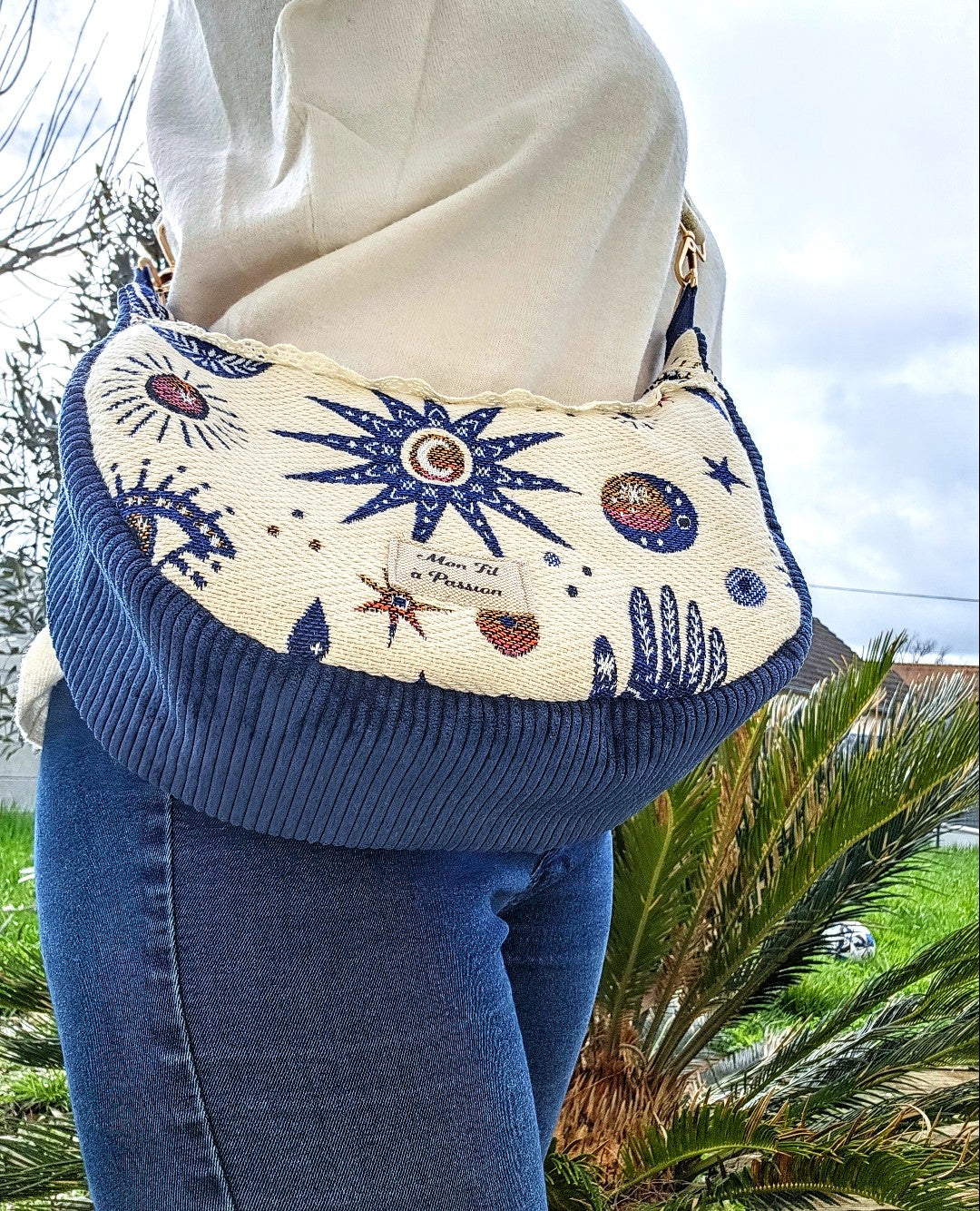 Sac bandoulière femme fait main – demi-lune chic ou bohème – Mon Fil à Passion