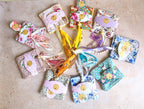 Coffret petites attentions grigri et 3 lingettes démaquillantes – fait main