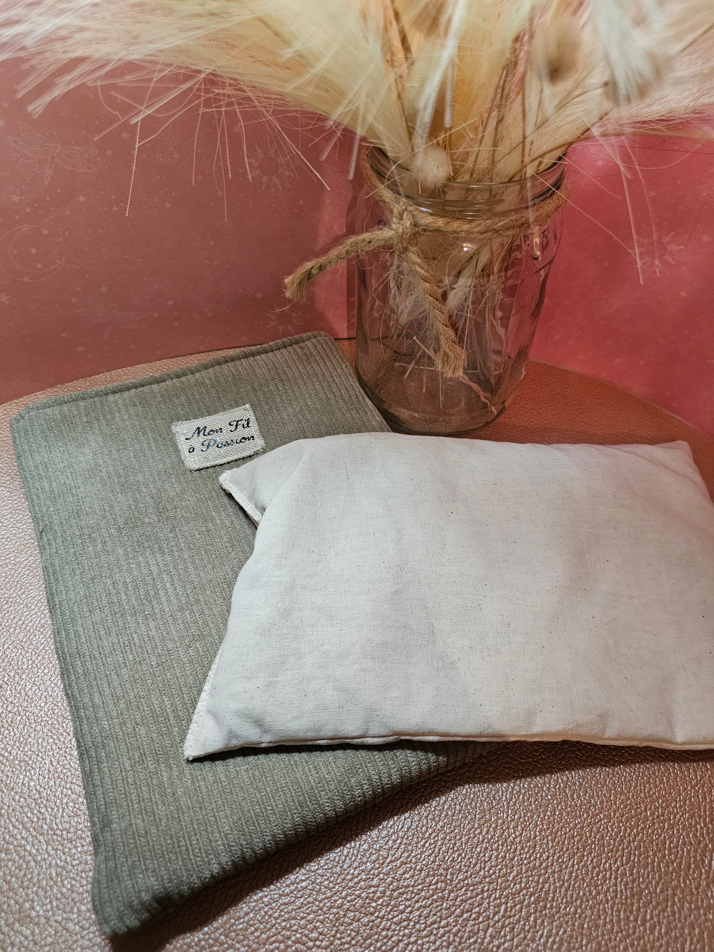 Coffret détente bouillotte + pochette à livre cadeau artisanal