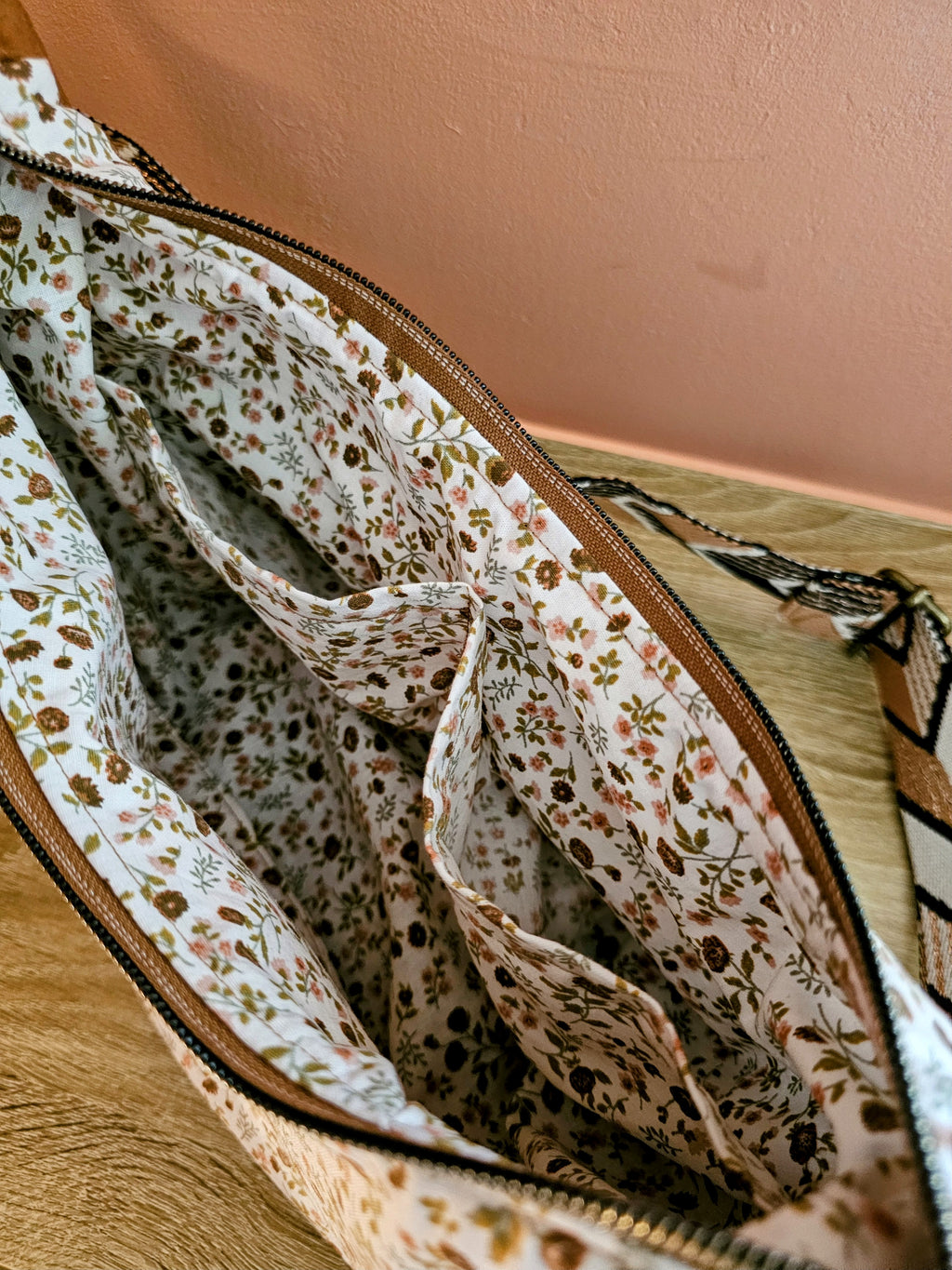 Sac bandoulière femme fait main – demi-lune chic ou bohème – Mon Fil à Passion