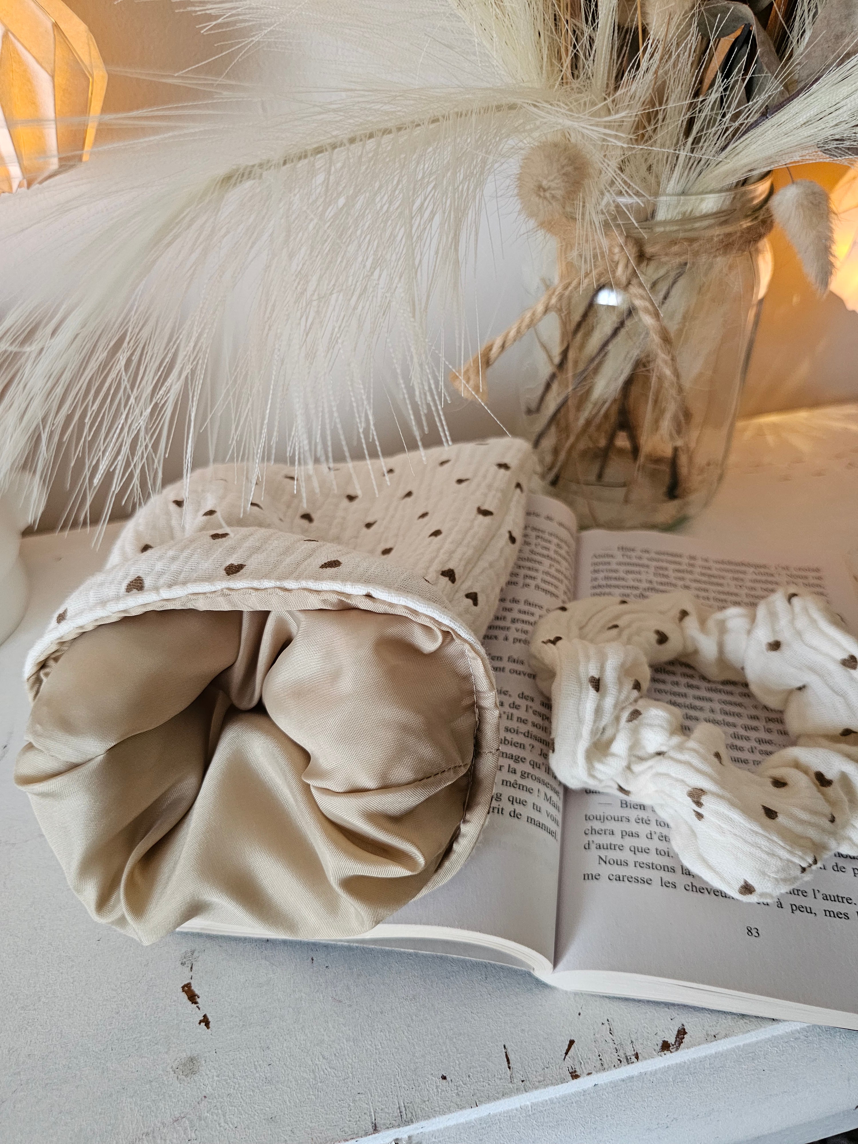 Coffret rêverie – Pochette à livres et chouchou assorti personnalisable | Idée cadeau fait main Mon Fil à Passion- artisanal