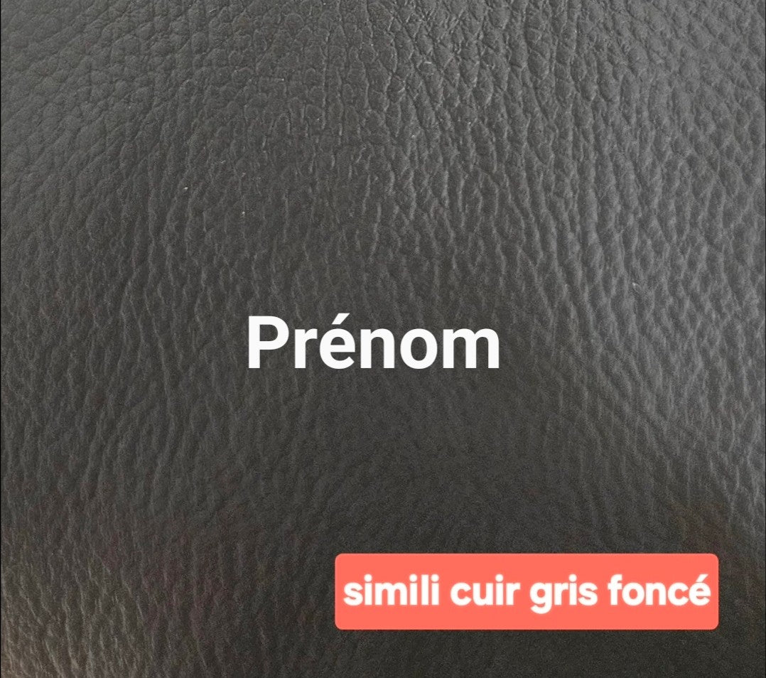 Porte-clé cœur en simili cuir – Fait main & personnalisable (prénom ou mot)