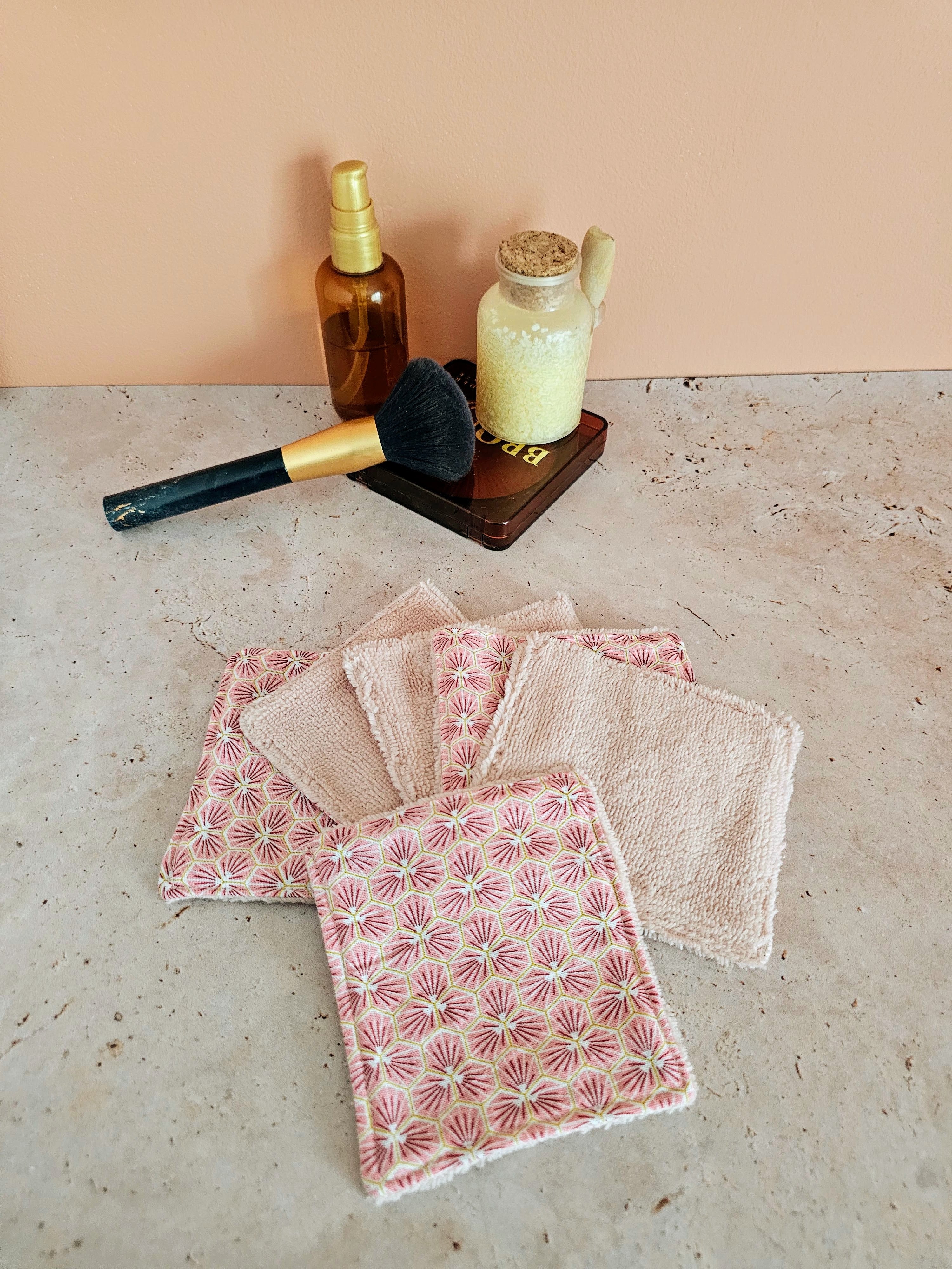 Lingette démaquillante lavable en éponge de bambou - routine beauté zéro déchet