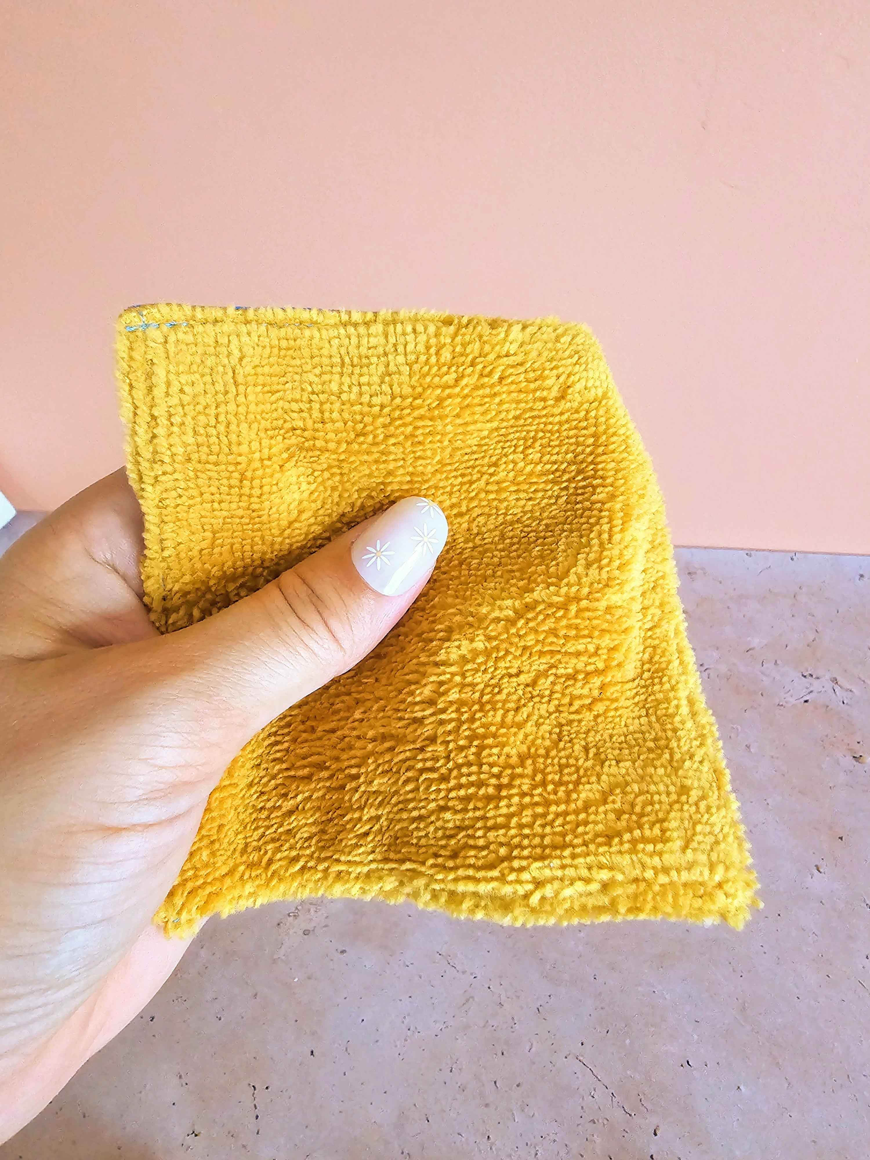 Lingette démaquillante lavable en éponge de bambou - routine beauté zéro déchet